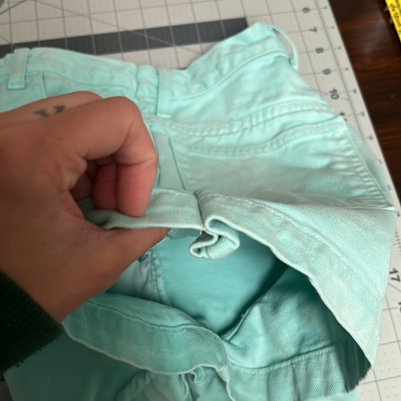 *VINTAGE GUESS SHORTS* High waisted vintage Guess shorts - size 30 - Picture 6 of 7